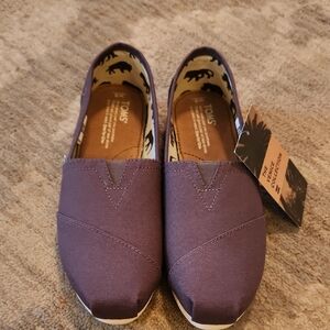 TOMS Women's Dark Grey Flats